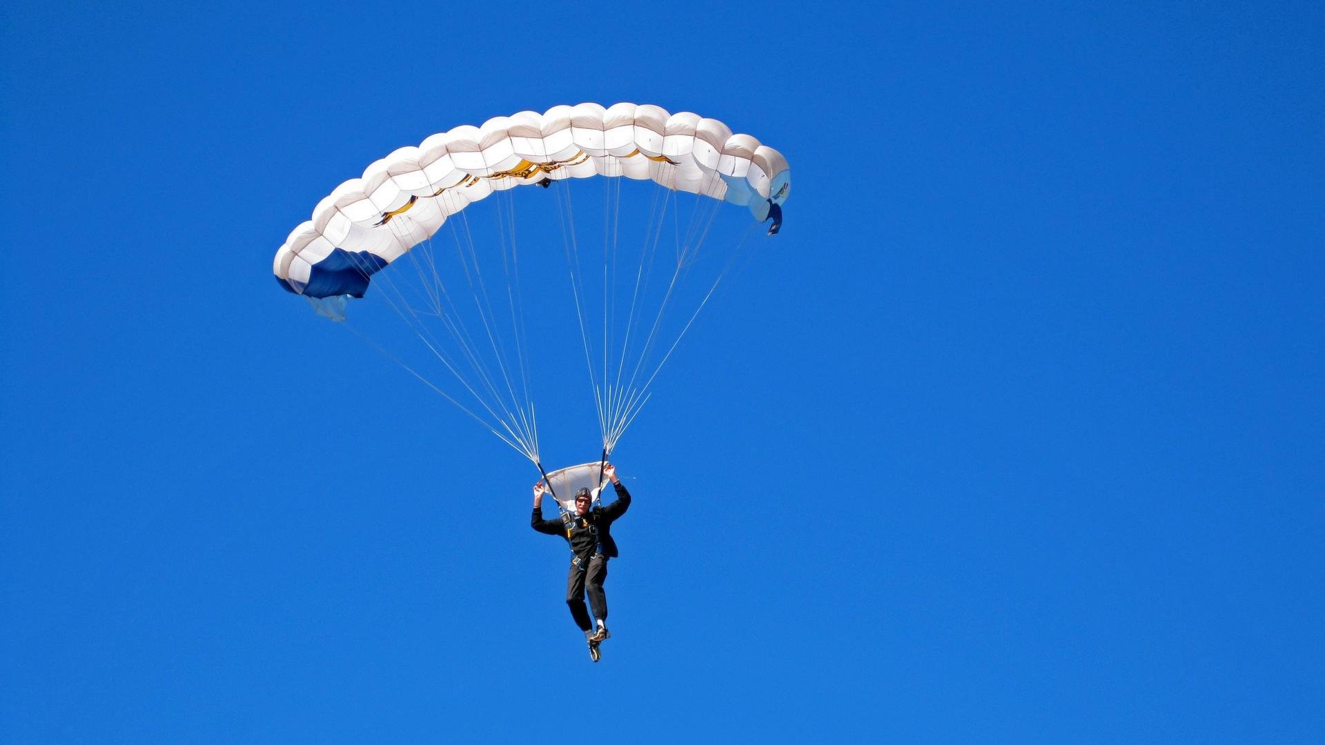 冬奥会自由式滑雪测试赛举行 谷爱凌高难度动作轻松夺冠,冬灵冬奥会自由式滑雪男子